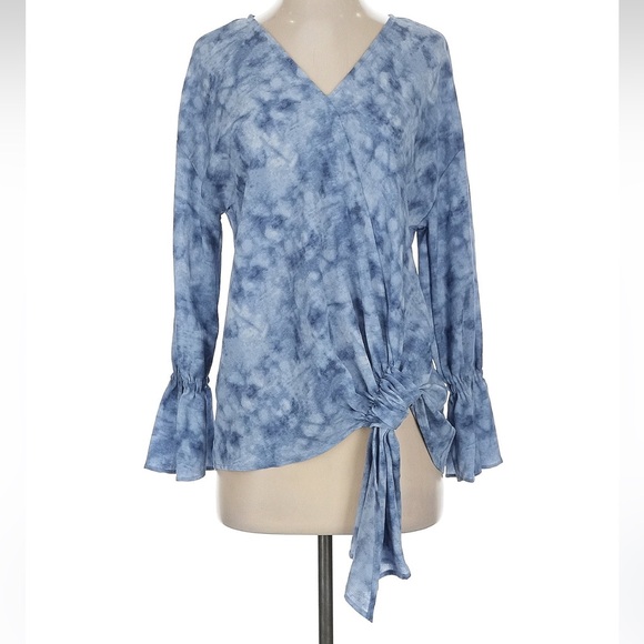 Juicy Couture Tops - NWT Juicy Culture Size S Long Sleeve blouse